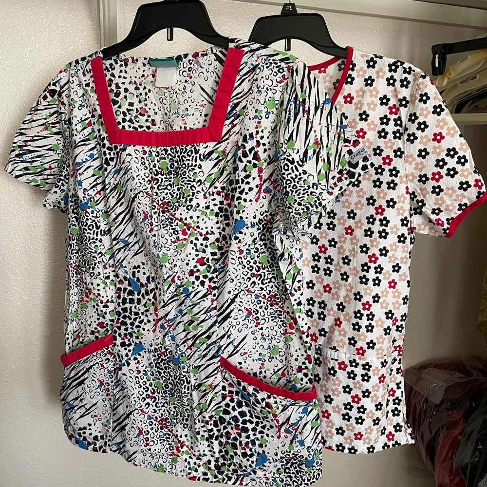 Womens scrubs